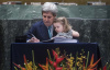 john_kerry_signs_the_paris_agreement